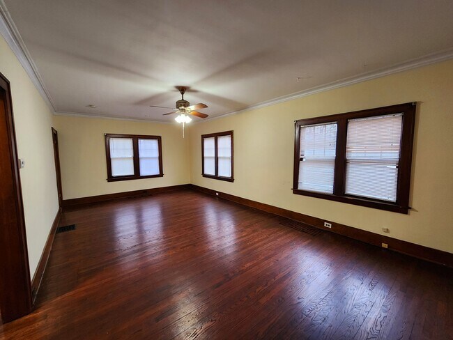 Living Room - 1638 Alpine Ave NW