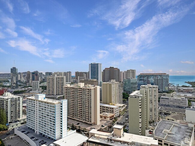 Building Photo - 1500 Rycroft St