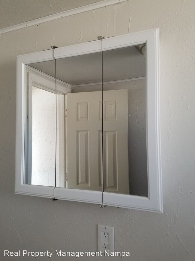Foto del edificio - 2 br, 1 bath House - 6620 Warren Spur Rd