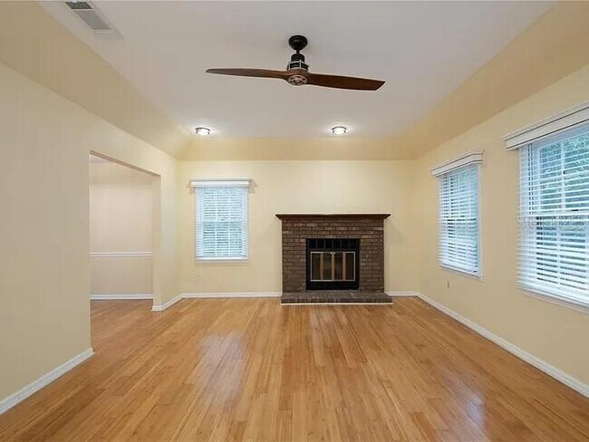 Foto del edificio - 5211 SW 86th Terrace