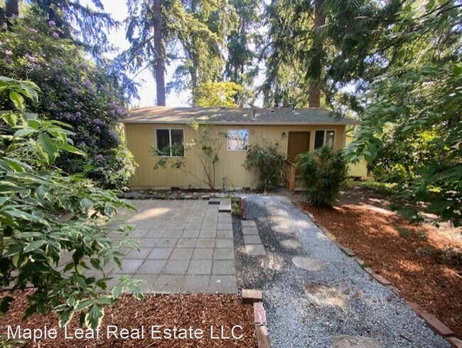 Foto del edificio - 1 br, 1 bath House - 1703 NE 150th Street