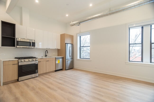 Foto del edificio - 2256 N Sawyer Ave