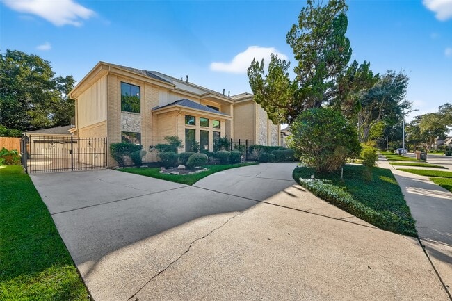 Foto del edificio - 1698 Creekside Dr