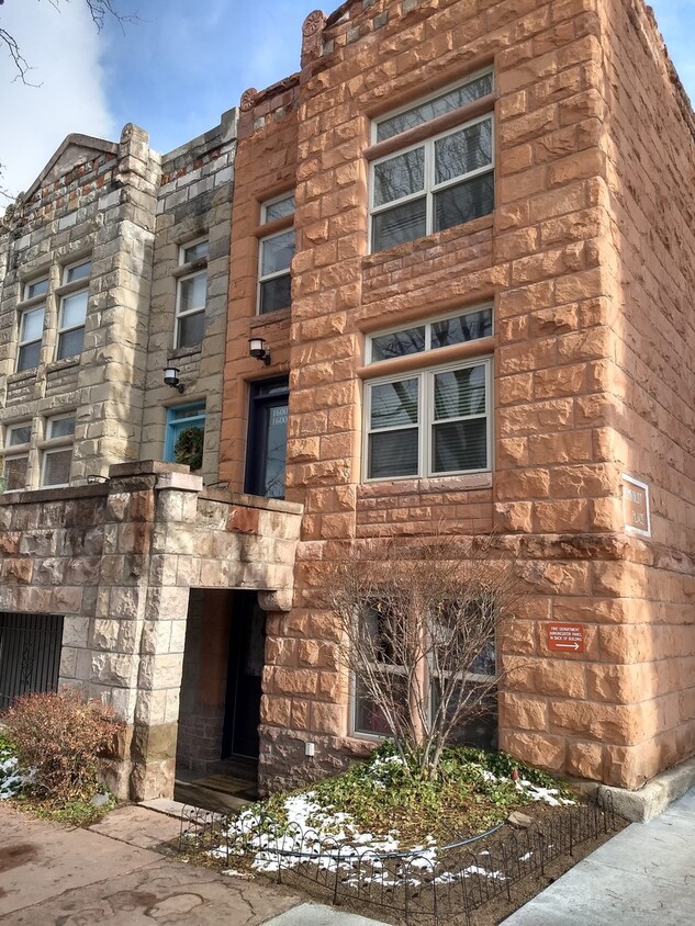 Primary Photo - $0 DEPOSIT OPTION. EXCEPTIONAL 1-BED, 1-BA...