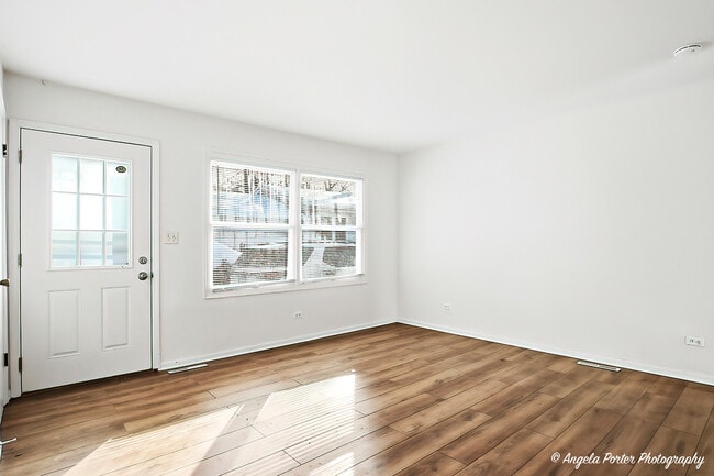 Building Photo - 829 Washington St