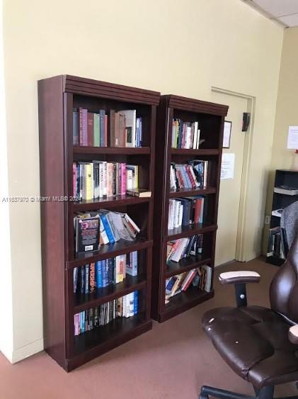 Foto del edificio - 3660 NE 166th St