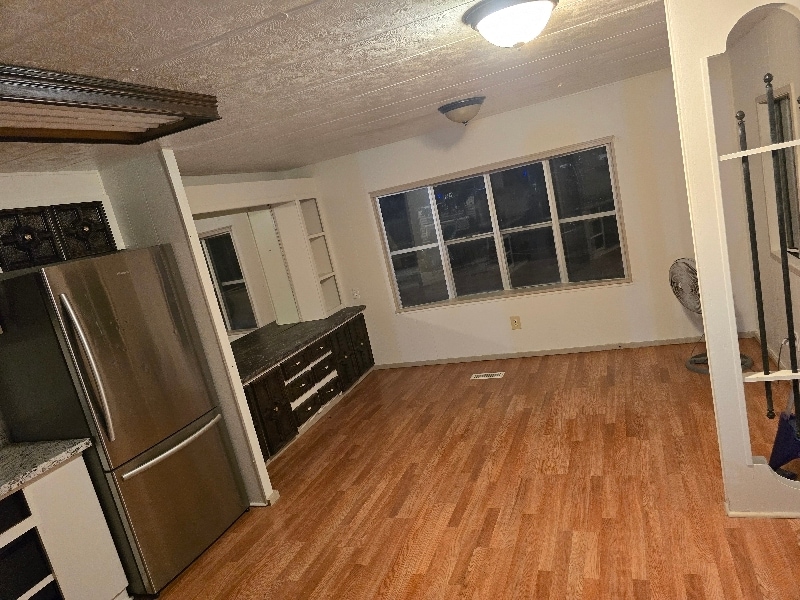 Foto principal - 400 S Adams St