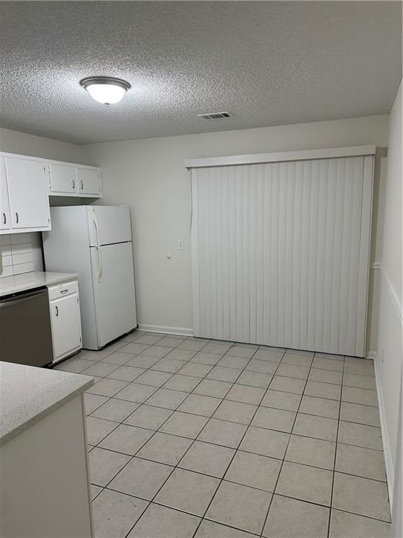 Building Photo - 4106 Hawthorne Cir