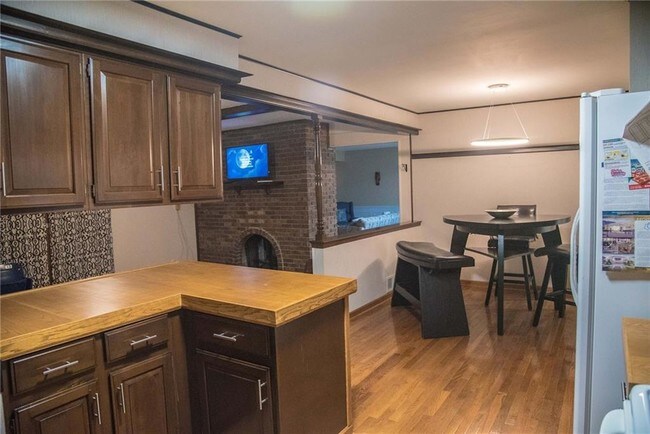 Building Photo - 5501 Boros Dr