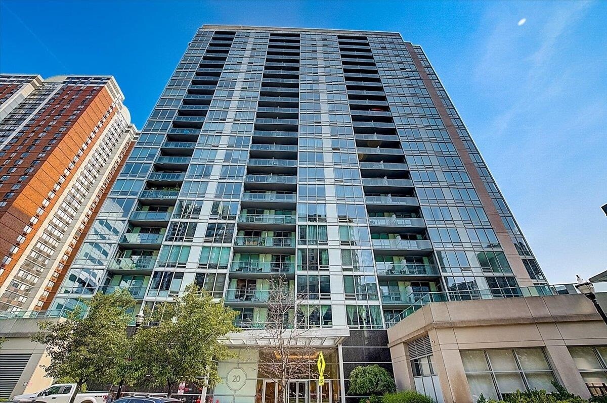 Foto principal - 20 Newport Pkwy
