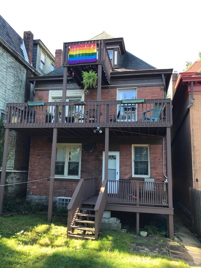 Foto del edificio - 417 Kelly Ave