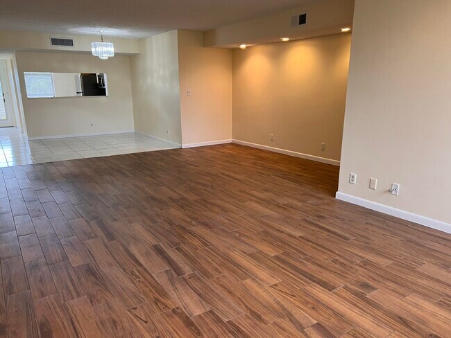 Building Photo - 3100 NW 42nd Ave