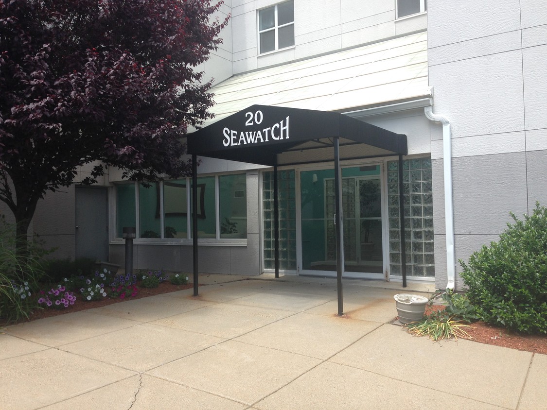 20 Rockland House Rd, Hull, MA 02045 Condo for Rent in Hull, MA