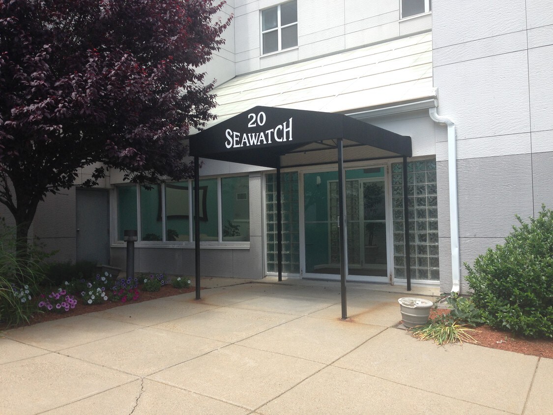 20 Rockland House Rd, Hull, MA 02045 Condo for Rent in Hull, MA