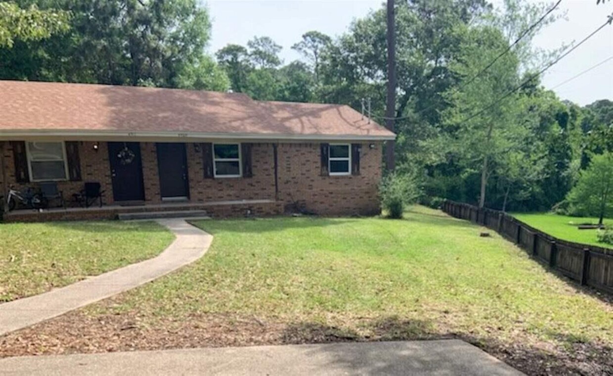 4909 Yacht Harbor Cir, Pensacola, FL 32514 House Rental in Pensacola