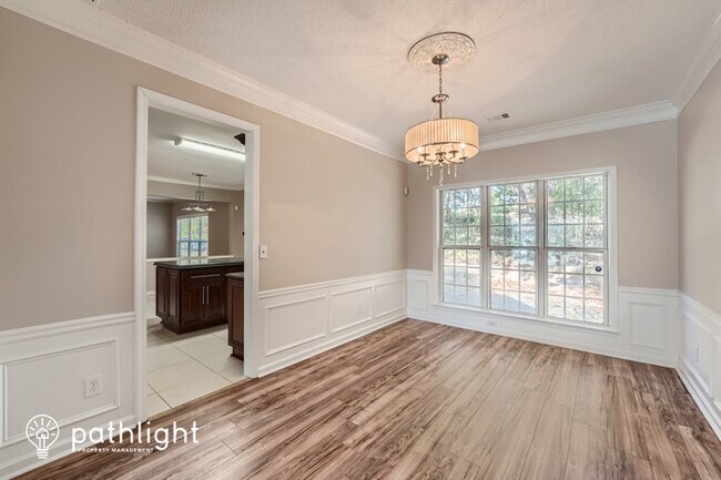 Building Photo - 5910 Haterleigh Drive, Alpharetta, GA, 30005