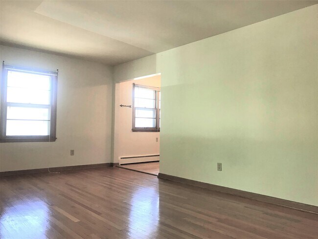 Foto del edificio - 2313 Brentwood Pkwy