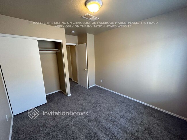 Building Photo - 16535 N 114th Dr