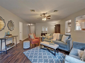 Building Photo - 7601 Hawkeye Dr