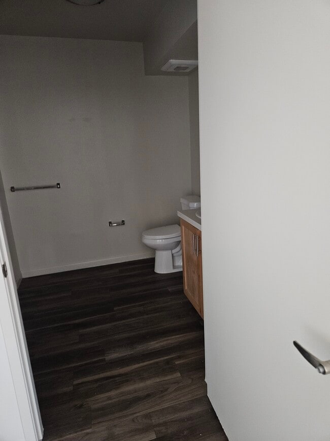 Baño 1 - Arminta Square Apartments