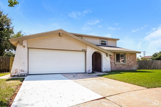 Building Photo - 6027 Leafwood Cir