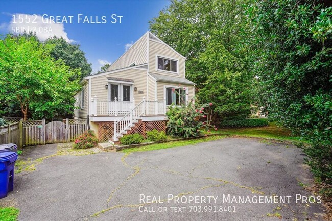 Photo - 1552 Great Falls St House