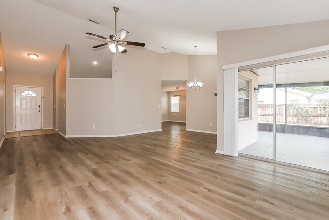 Building Photo - 12114 Clearbrook Ct