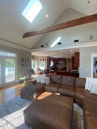 Building Photo - 11 Northern Spy Rd