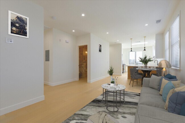 Living Room - 332 Pine Ave