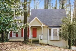 Building Photo - 2432 Hillboro Cir S W