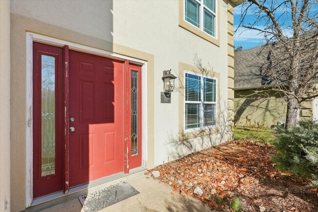 Building Photo - 421 S Village Cir