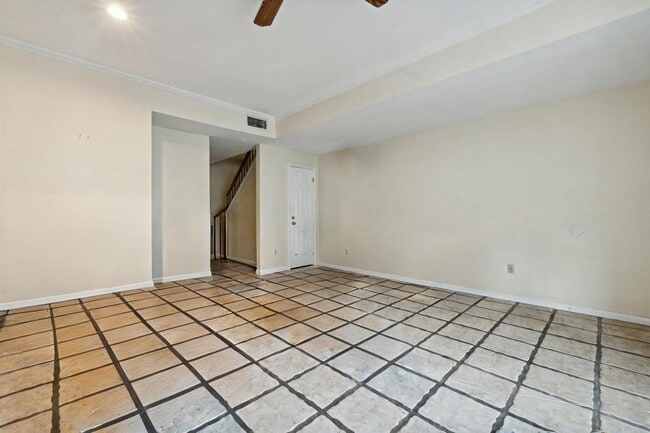 Building Photo - 2529 Rio Grande St