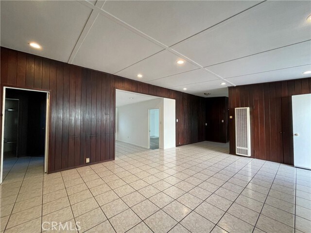 Building Photo - 3839 Brookline Ave