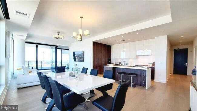 Building Photo - 1650 Silver Hill Dr