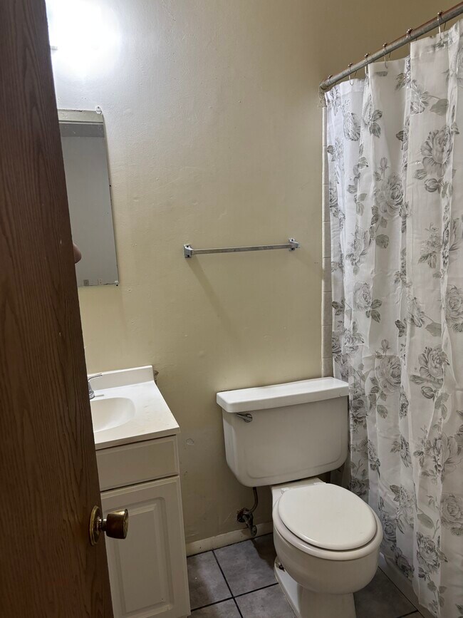 Foto del edificio - 205 Hummingbird Ln