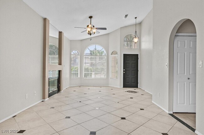 Building Photo - 7628 Desert Cactus Cir