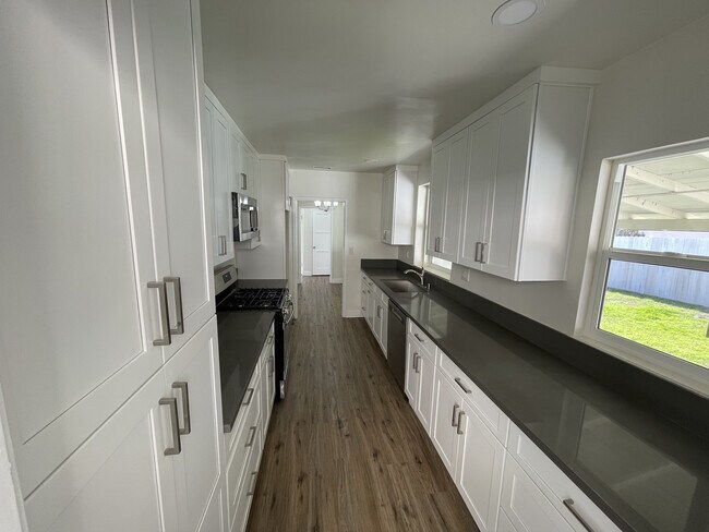 Foto del edificio - 535 N Lamer St