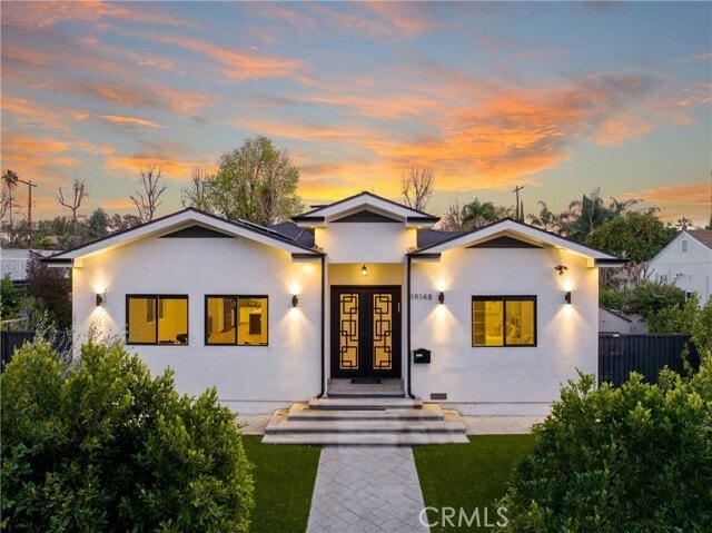 Building Photo - 19148 W Oxnard St