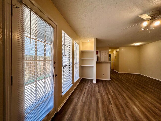 Building Photo - 9308 Kempler Dr