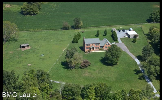 Foto del edificio - 5 br, 6 bath House - 3833 Wayson Road