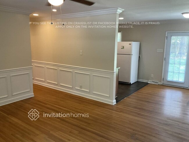 Building Photo - 4001 Abbeydale Dr