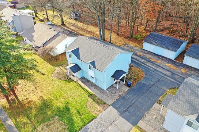 Building Photo - 860 - 868 Cynthia Ct