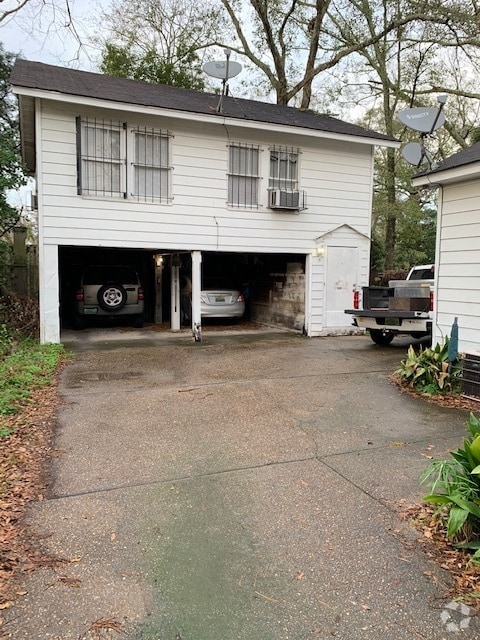 Building Photo - 1412 Old Shell Rd