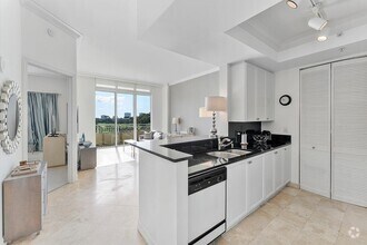 Building Photo - 99 SE Mizner Blvd