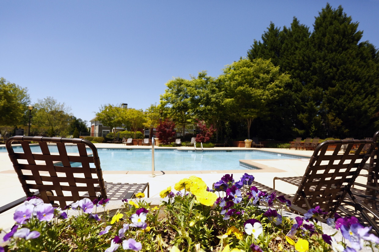 Roswell Village Apartments Apartments Roswell, GA