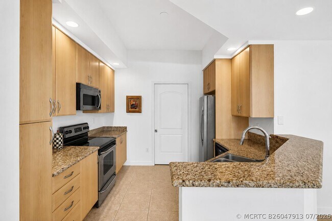 Foto del edificio - 801 S Olive Ave