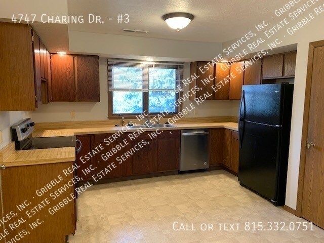 Foto del edificio - 4747 Charing Dr
