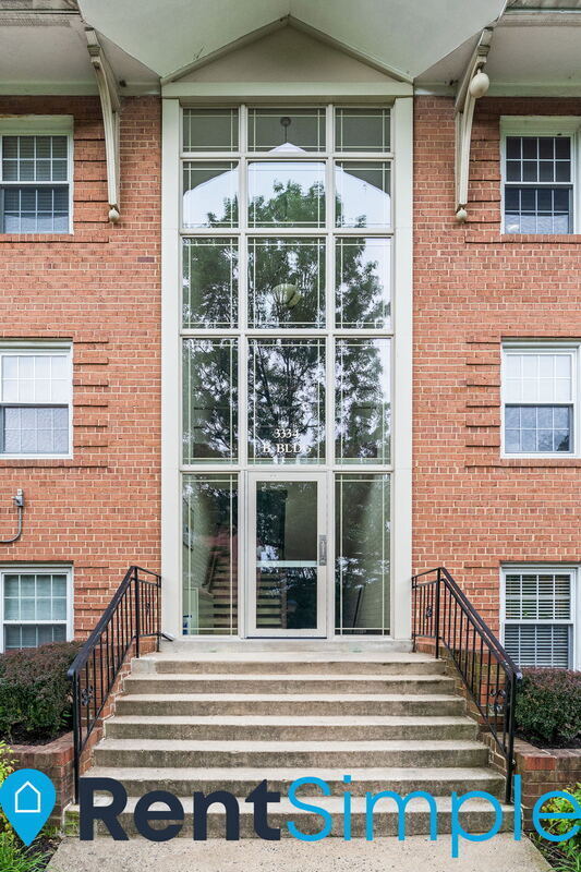 Foto del edificio - 3334 Spring Ln
