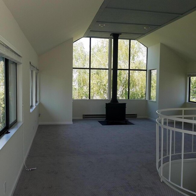 Foto del edificio - 1243 Moonsail Ln