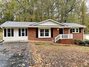 Building Photo - 153 Macedonia Forest Cir